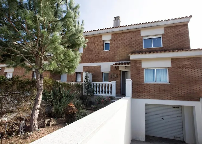 Costa Dorada Villa *