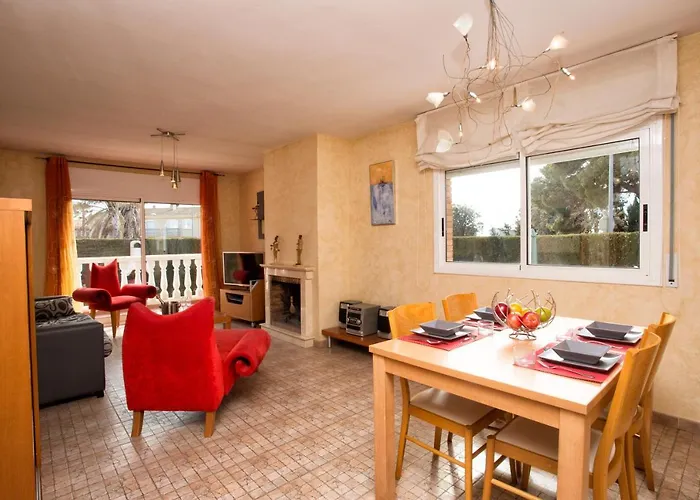 Villa Costa Dorada *